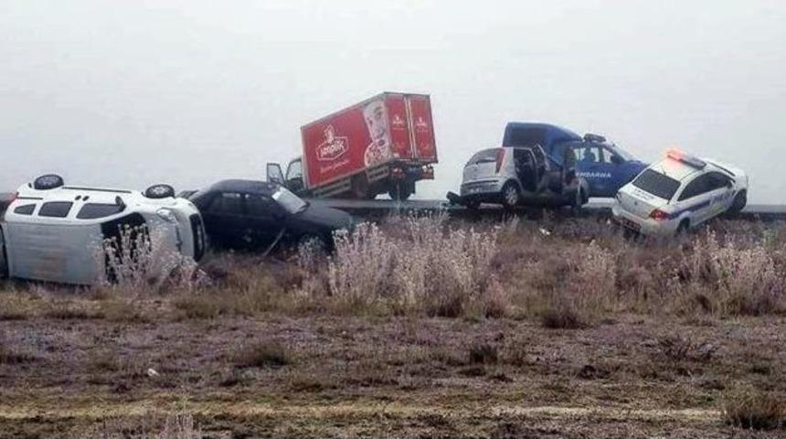 Aksaray&rsquo;da 11 Ara&ccedil; Zincirleme Kazaya Karıştı
