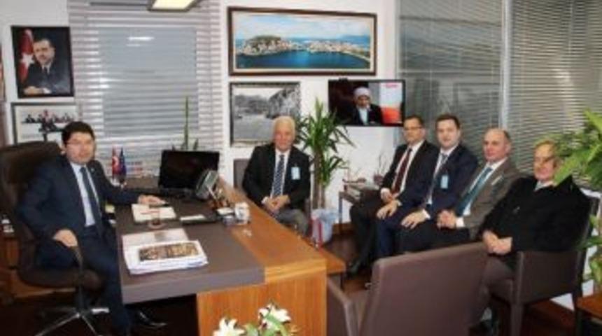 Milli Eğitim M&uuml;d&uuml;r&uuml; Ve Okul İdarecileri Tun&ccedil;&rsquo;u Ziyaret Etti