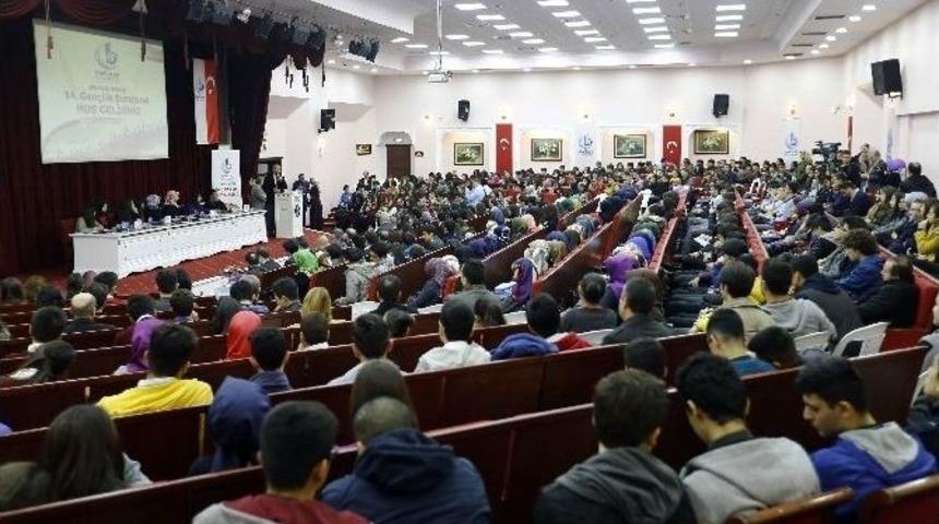 &Ouml;ğrenciler, 14&rsquo;&uuml;nc&uuml; Gen&ccedil;lik Şurası&rsquo;nda Konuştu