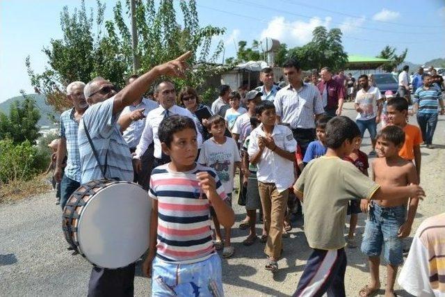 Bozyazı Kaymakamından İş Adamlarına Teşekkür Belgesi