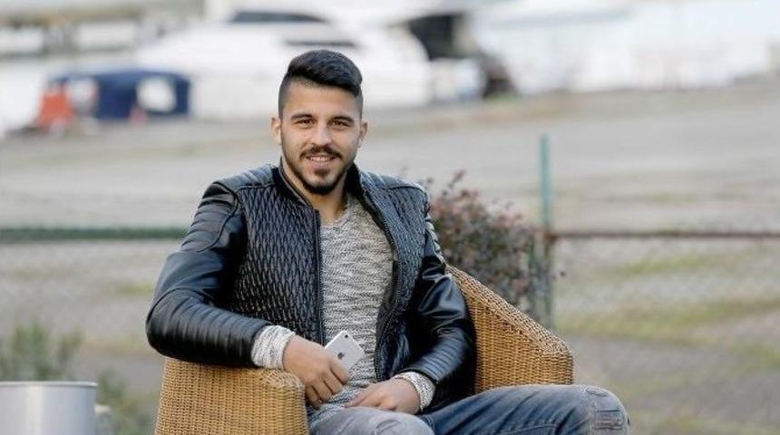 Ayta&ccedil; Kara: "ailem Ve Fakir Arkadaşlarım İ&ccedil;in Futbol Oynuyorum"