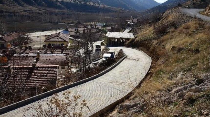 Doğanşehir&rsquo;in, Sokakları D&uuml;zenleniyor