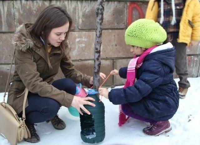 Minik Yüreklerden Anlamlı Davranış