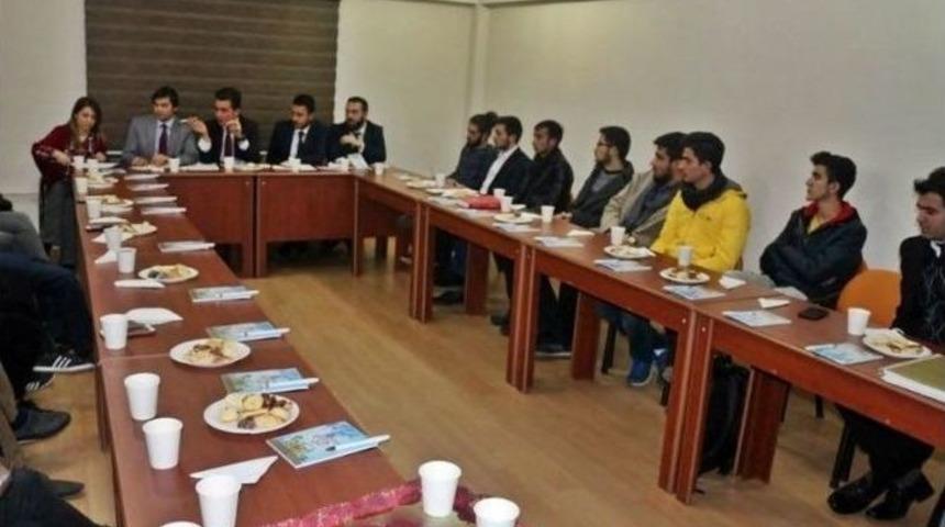 Gen&ccedil;lik Varsa Bende Varım