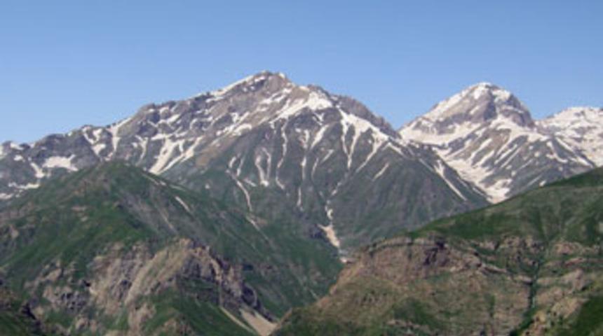 K. Irak K&uuml;rt y&ouml;netimi Kandil'de petrol arıyor