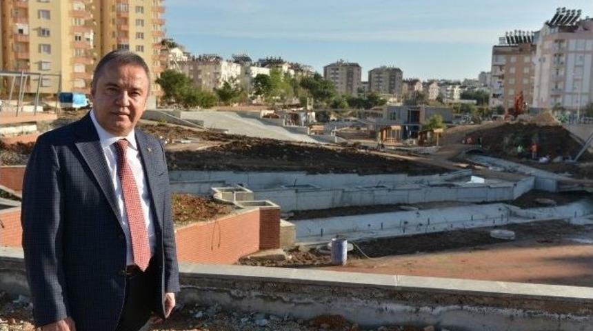 Konyaaltı Belediye Başkanı B&ouml;cek: