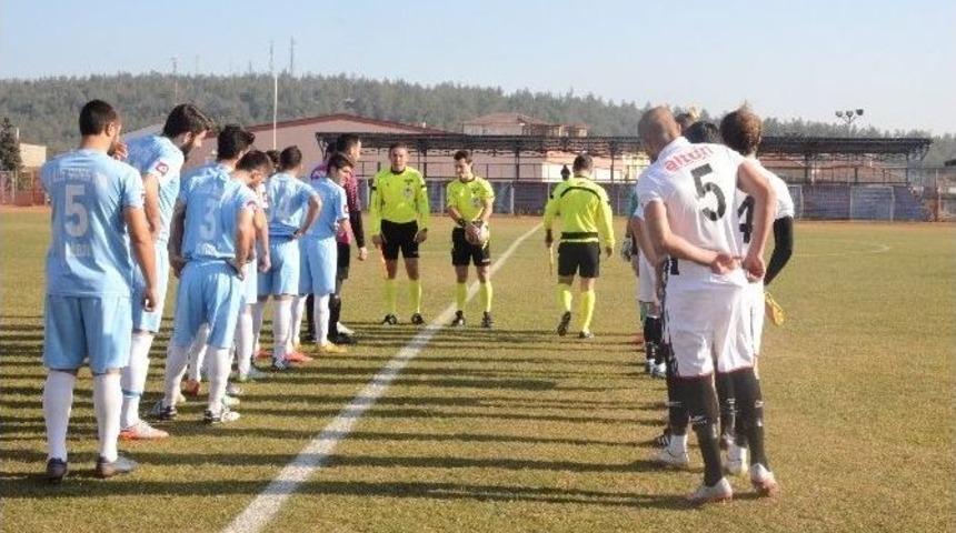 İl &Ouml;zel İdarespor Burhaniye Deplasmanından Puansız D&ouml;nd&uuml;