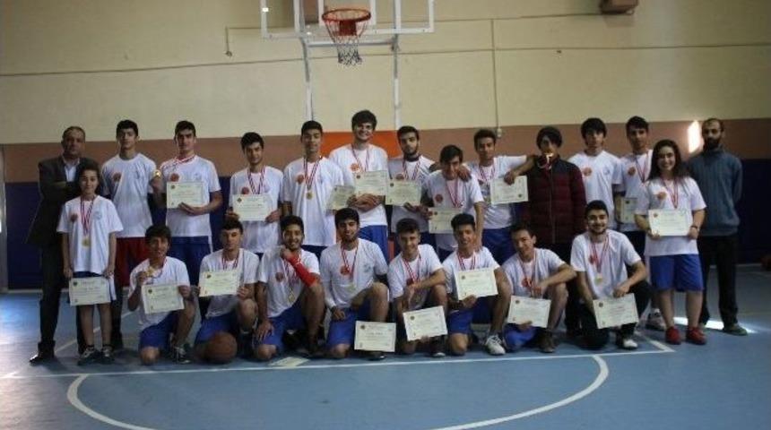 120 Dev Adam Projesi Kapanışı Yapıldı