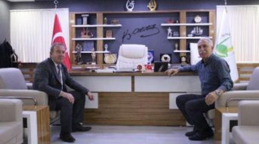 Milletvekili Durmaz&rsquo;dan Başkan Şahiner&rsquo;e Ziyaret