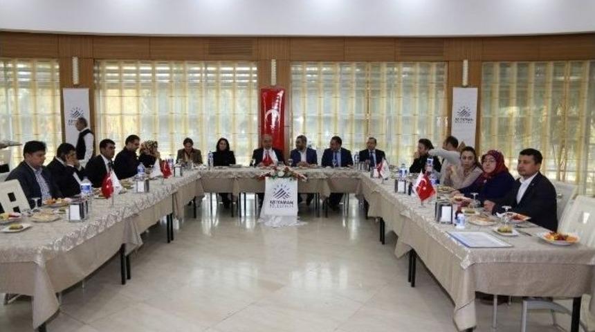 Beyazay Derneği B&ouml;lge Şube Başkanlarından Başkan Kutlu&rsquo;ya Ziyaret