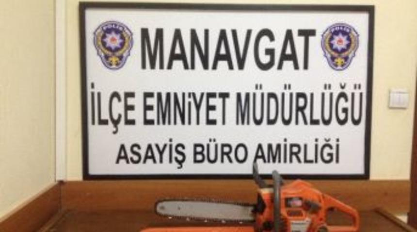 Manavgat&rsquo;ta Hırsızlık Ş&uuml;phelisi 2 Şahıs Polisten Ka&ccedil;amadı