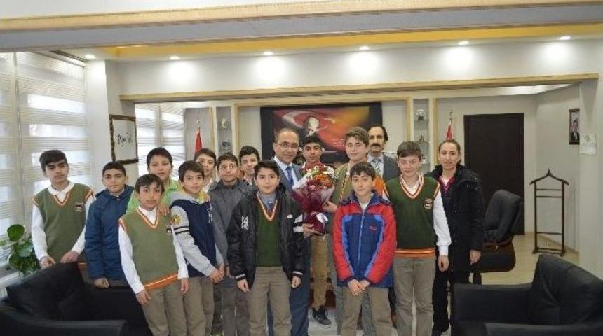 &Ouml;ğrencilerden Emniyet M&uuml;d&uuml;rl&uuml;ğ&uuml;ne Ziyaret