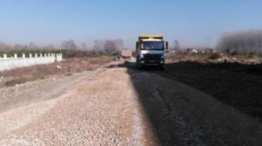 Akyazı Belediyesinden Alt Yapı Ve &Uuml;st Yapı &Ccedil;alışmalarını S&uuml;rd&uuml;r&uuml;yor