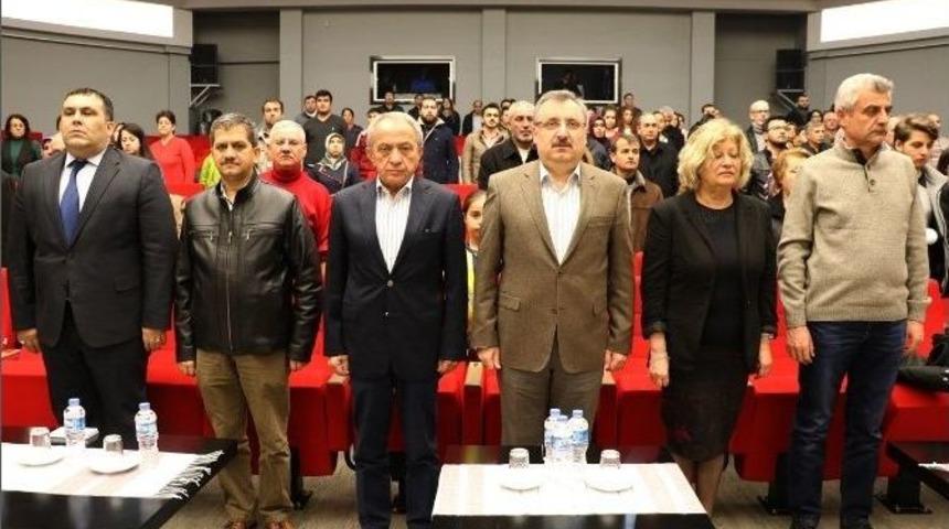 Mehmet Akif Ersoy &Ouml;l&uuml;m&uuml;n&uuml;n 79. Yılında Anıldı