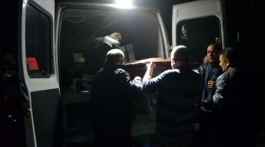 Yangında Dumandan Zehirlenen 2 Kardeş Hayatını Kaybetti