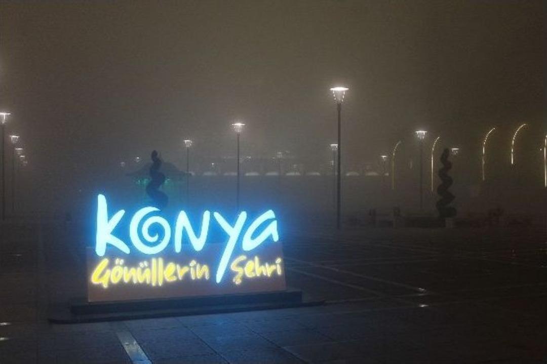 Konya&rsquo;da Yoğun Sis Etkili Oldu