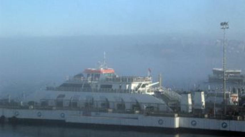 &Ccedil;anakkale&rsquo;de Deniz Ulaşımına Sis Engeli