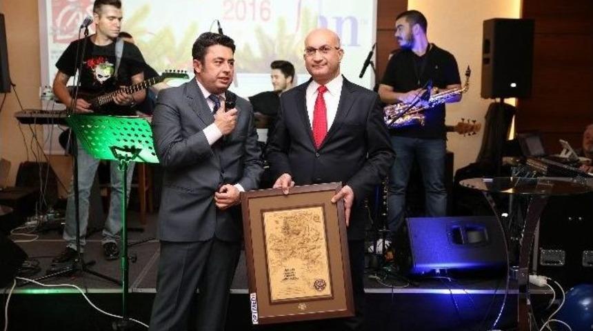 Optimed&rsquo;den Yeni Yıl Yemeği