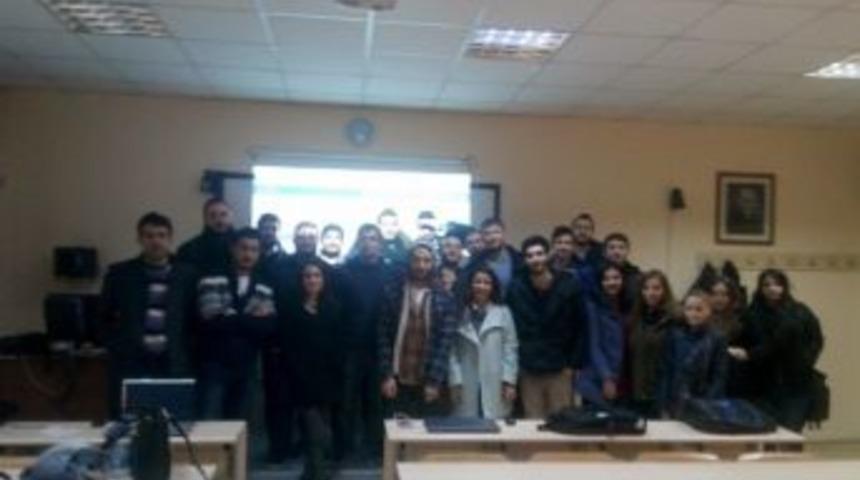 &Uuml;niversite &Ouml;ğrencilerinden Yerli Sosyal Ağ