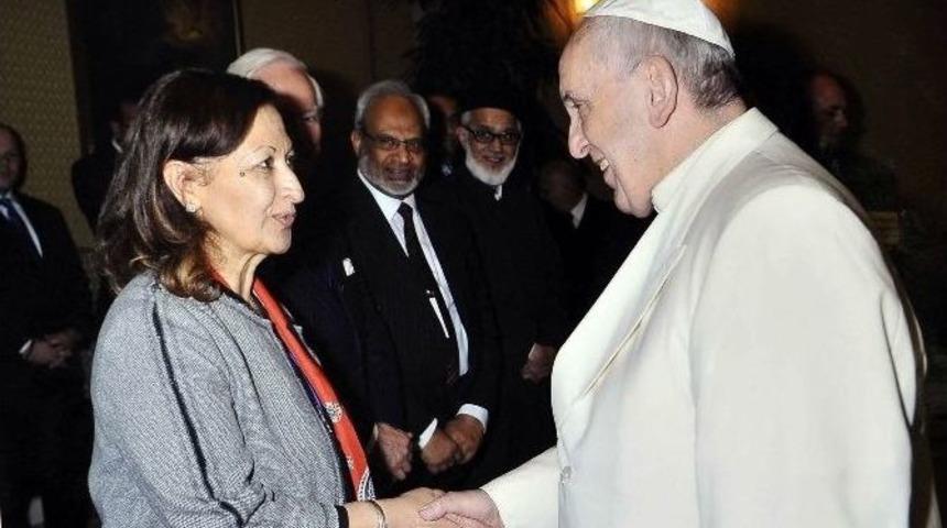 Abd&rsquo;deki Din Eğitimi Derneği&rsquo;nin İlk Kadın M&uuml;sl&uuml;man Başkanı