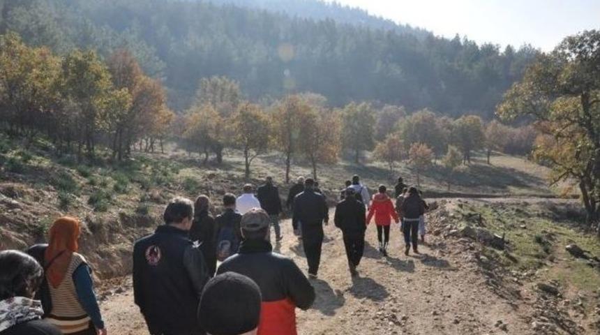 Buhareknt Belediyesi Geleneksel Doğa Y&uuml;r&uuml;y&uuml;ş&uuml; Renkli Ge&ccedil;ti