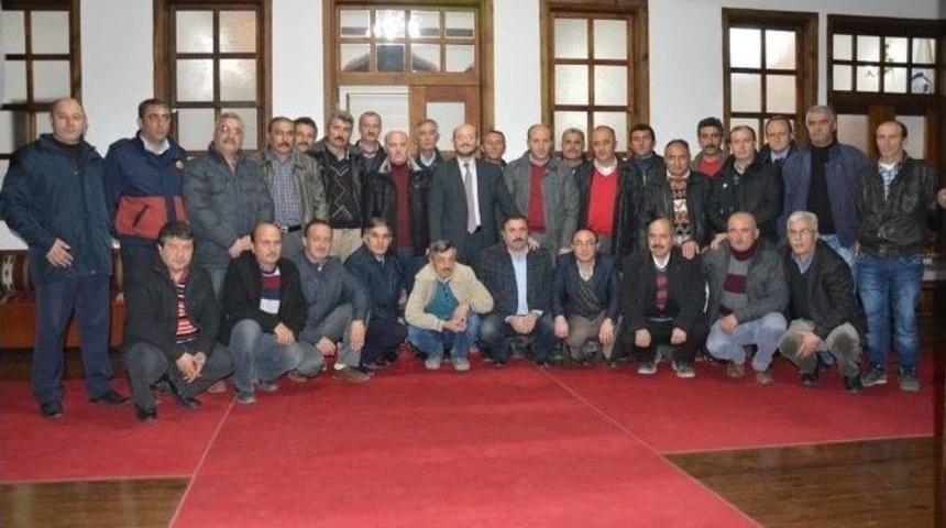 Niksar Belediyesi&rsquo;ndeki İş&ccedil;ilere T&uuml;m İkramiyeleri &Ouml;dendi