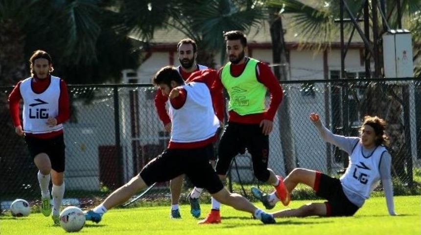 Samsunspor&rsquo;un Demirbaşları: "oğuzhan Ve N&rsquo;dıaye"