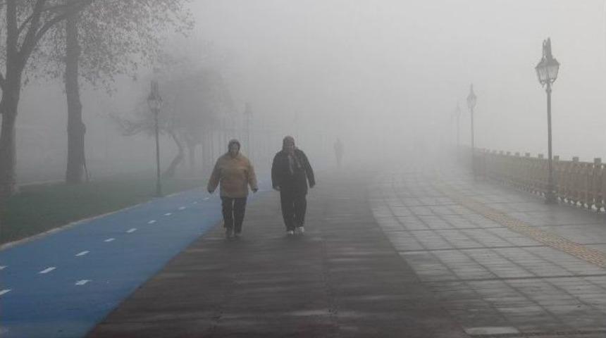 Sis Tekirdağ&rsquo;da Etkili Oldu