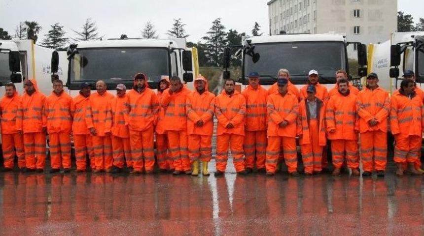 Adapazarı Belediyesi Karla M&uuml;cadele Ekibi Kara Hazır