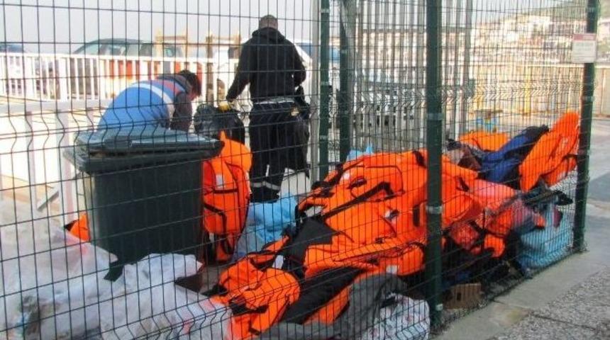 Can Kurtarmayan &rsquo;&ouml;l&uuml;m Yelekleri&rsquo; &Ccedil;&ouml;pe Gitti