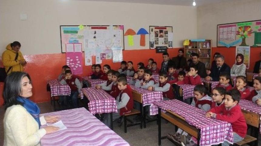 Birsen Bayar &Ouml;ğrencilerle Buluştu