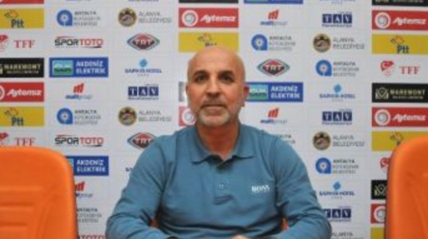 &Ccedil;avuşoğlu: "zorlu Bir İkinci Yarı Bizi Bekliyor"