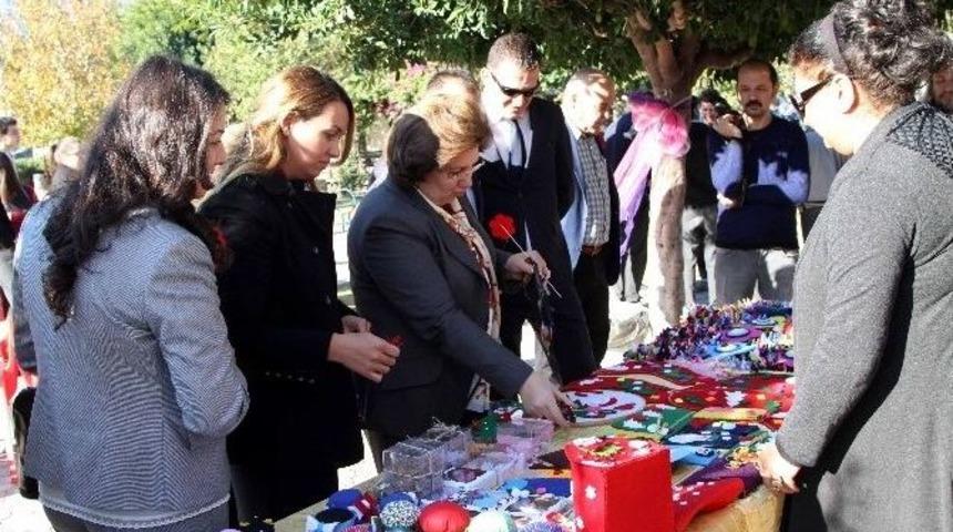 Engelli &Ouml;ğrencilerden Yılsonu Sergisi