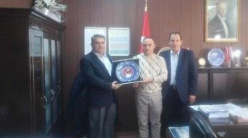 Başkan Yeşilyurt&rsquo;tan Genel M&uuml;d&uuml;r Akg&uuml;nd&uuml;z&rsquo;e Ziyaret