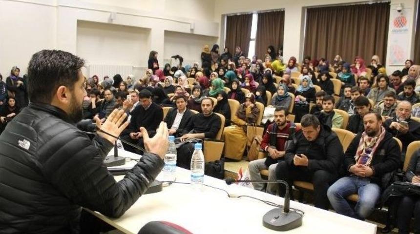 Gazeteci Adem &Ouml;zk&ouml;se Esog&uuml;&rsquo;de &Ouml;ğrencilerle Buluştu