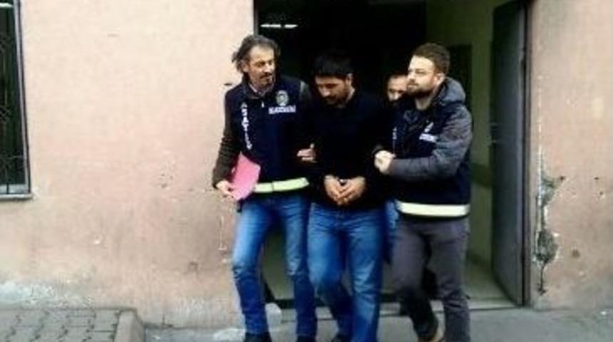 &Ccedil;ocukluk Arkadaşını 15 Yerinden Bı&ccedil;aklayarak &Ouml;ld&uuml;rd&uuml;