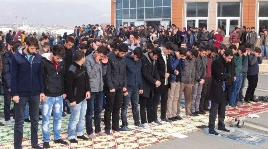 &Ouml;ğrenciler Odt&uuml;&rsquo;deki Saldırıları Kınadı