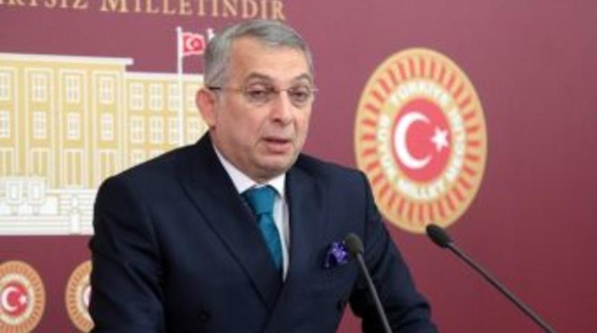 Ak Partili K&uuml;l&uuml;nk: &ldquo;eline Saz Alıp &Ccedil;almakla T&uuml;rkiye Partisi Olunmaz&rdquo;