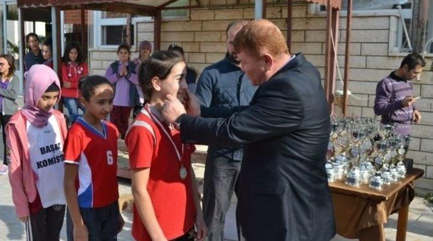 Bozyazı’da Öğrenciler Atatürk İçin Koştu