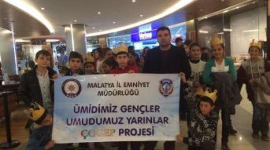 40 &Ouml;ğrenci Doyasıya Bir G&uuml;n Ge&ccedil;irdi