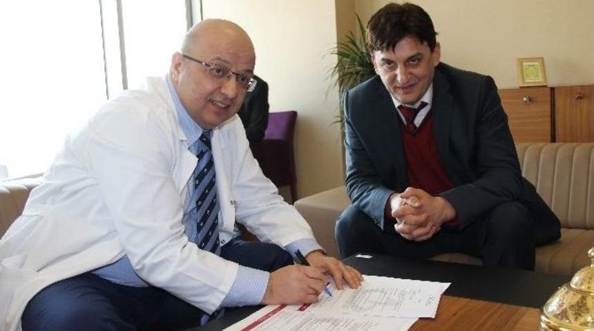 Kuyumcular Derneği İle &Ouml;zel Medikar Hastanesi Arasında Sağlık S&ouml;zleşmesi İmzalandı