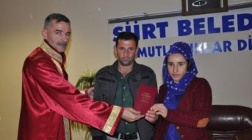 Siirt&rsquo;te 2015 Yılında Bin 140 Resmi Nikah Kıyıldı