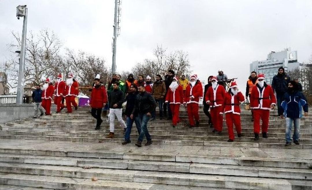 Yılbaşı Gecesi İstanbul&rsquo;da 15 Bin Polis G&ouml;rev Yapacak