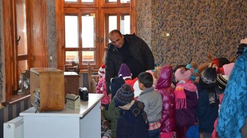 M&uuml;ze Minik Misafirlerini Ağırladı