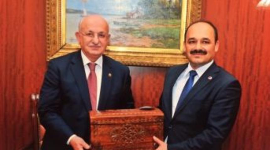 Rekt&ouml;r Aydın, Tbmm Başkanını Ziyaret Etti