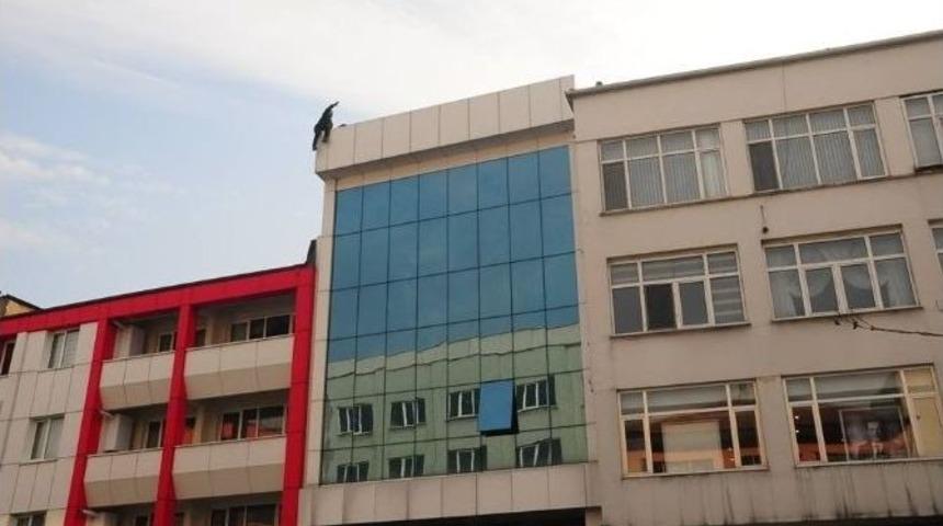 Gazi Olduğunu S&ouml;yledi İntihara Kalkıştı