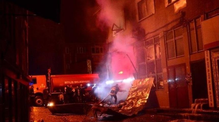 Bitlis&rsquo;te İşyeri Yangını