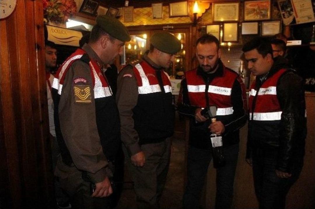 Jandarmadan Yeni Yıl &Ouml;ncesi Sahte Alkol Denetimi