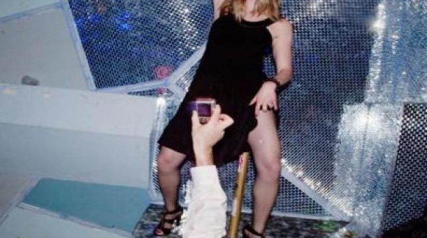 Yasak fotoğraflar internete d&uuml;şt&uuml;!