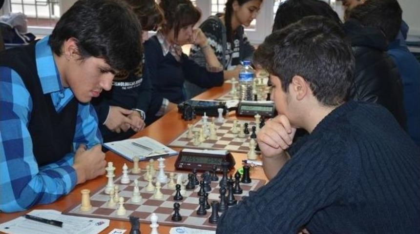 Yıldızlar İl Birinciliği Satran&ccedil; Turnuvası Tamamlandı